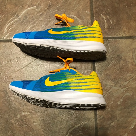 Nike Downshifter 8 Sz 5Y - Picture 4 of 6